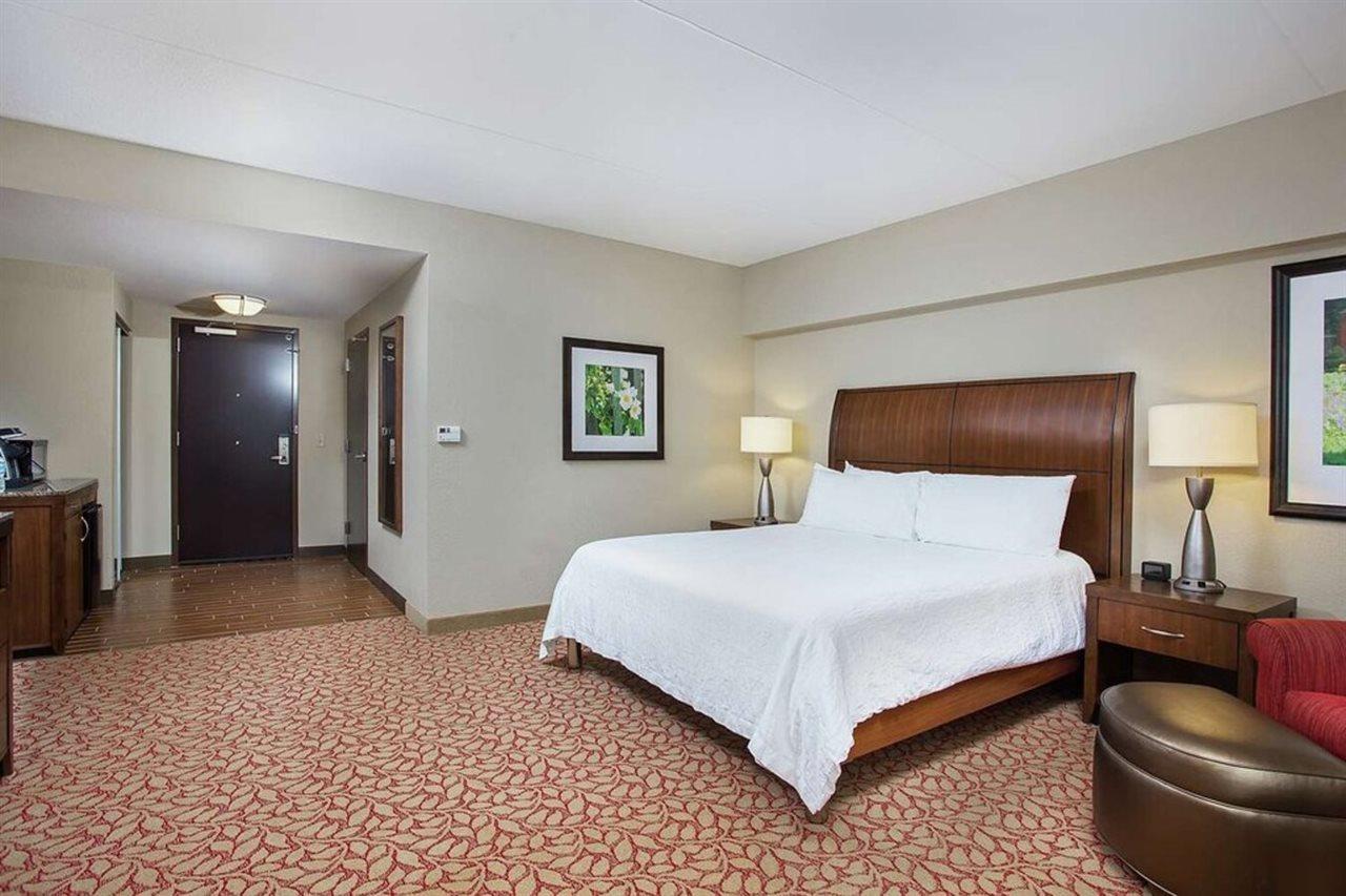 Hilton Garden Inn Пайквилл Экстерьер фото