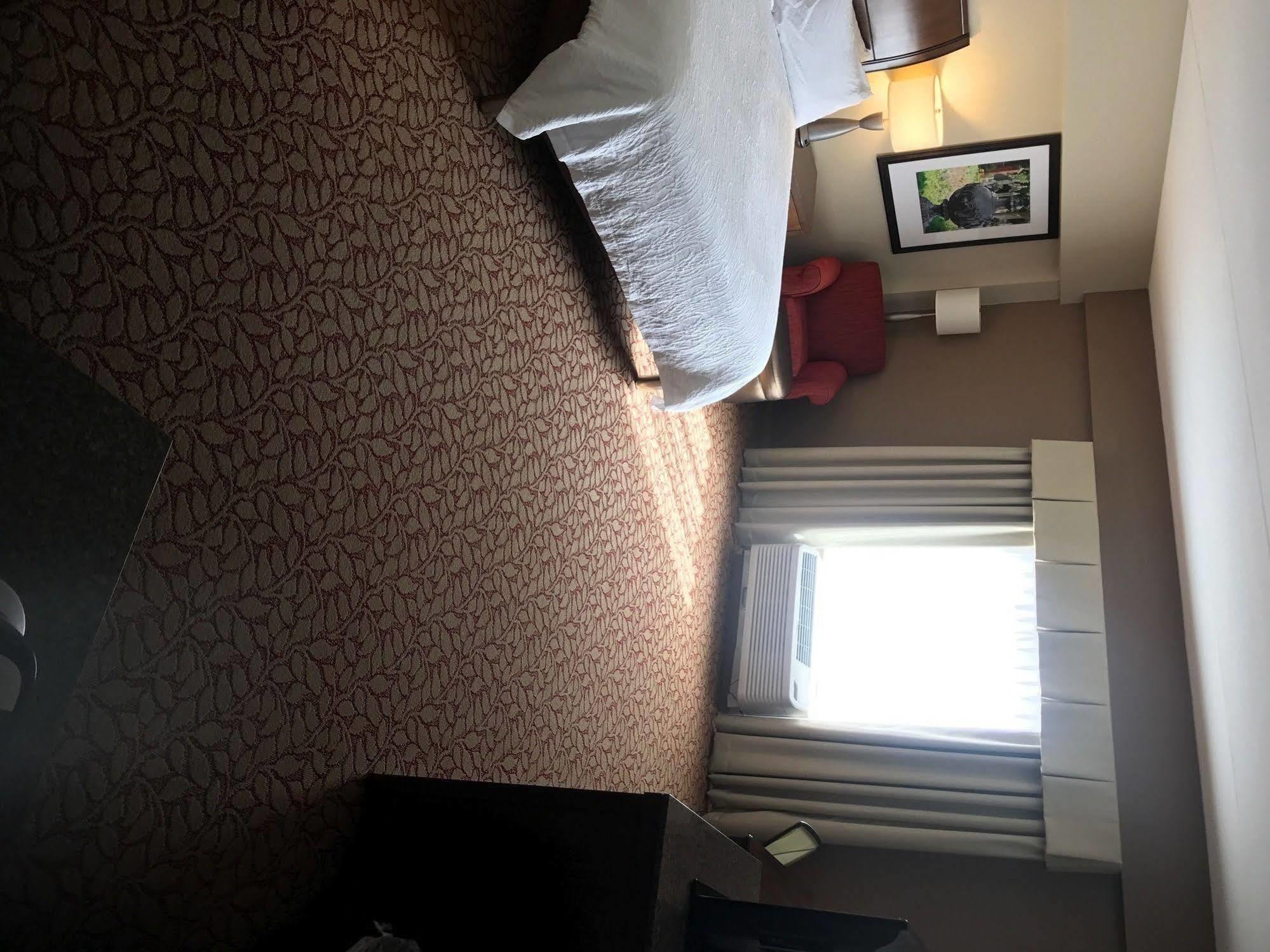 Hilton Garden Inn Пайквилл Экстерьер фото