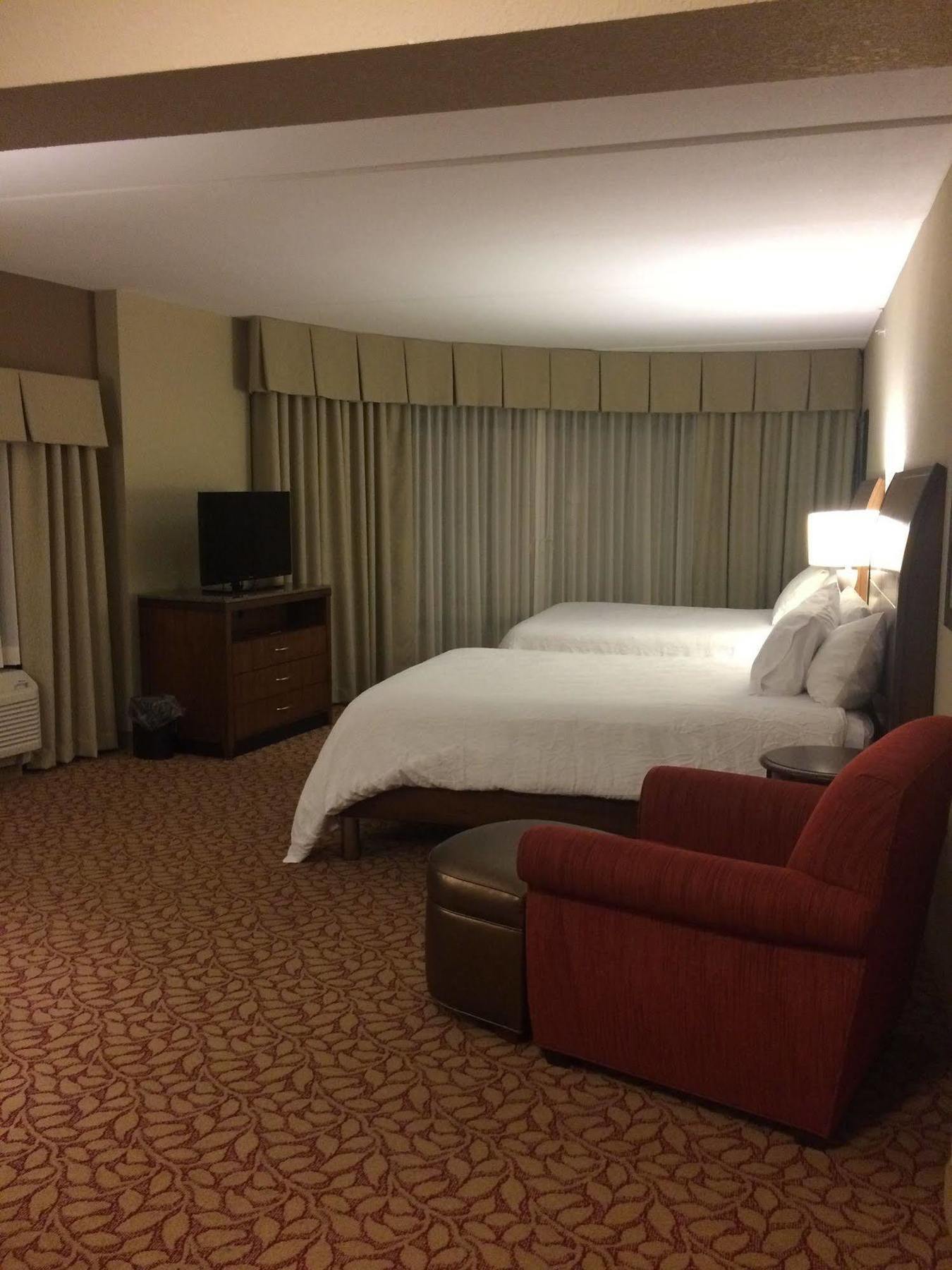 Hilton Garden Inn Пайквилл Экстерьер фото