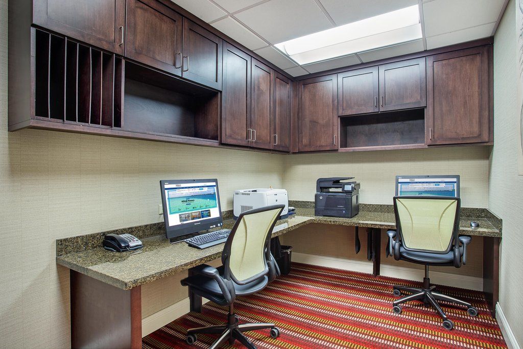 Hilton Garden Inn Пайквилл Экстерьер фото