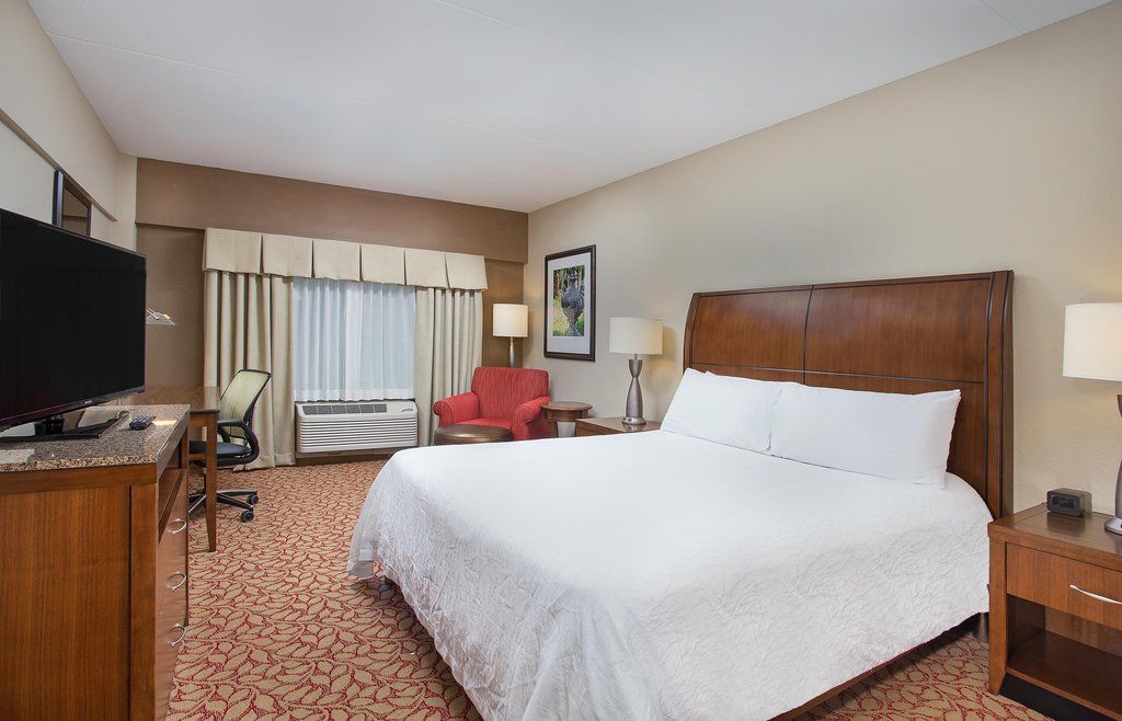 Hilton Garden Inn Пайквилл Экстерьер фото