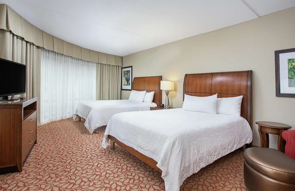 Hilton Garden Inn Пайквилл Номер фото