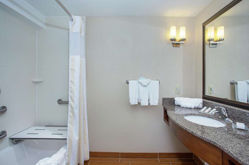 Hilton Garden Inn Пайквилл Номер фото